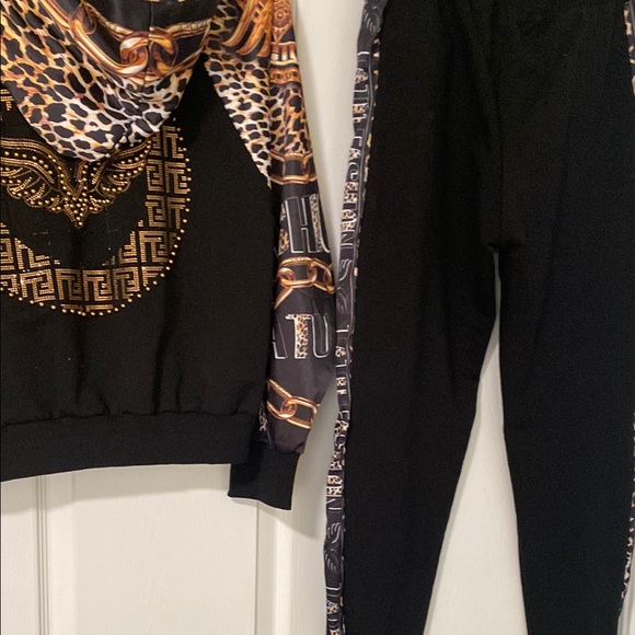 Tatu Black and Animal Print Tracksuit - Picture 10 of 10